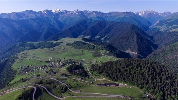 Villaggio Diklo nella regione di Tusheti in Georgia